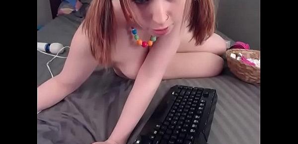  Teen writes in her bed naked